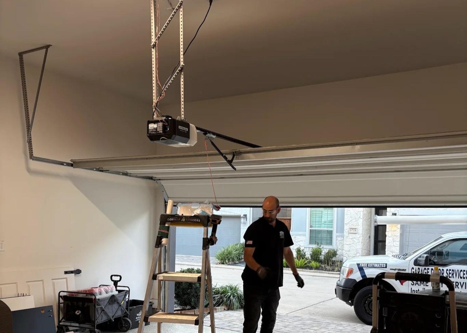 Professional Garage Door Repair Waverly St, Houston, TX