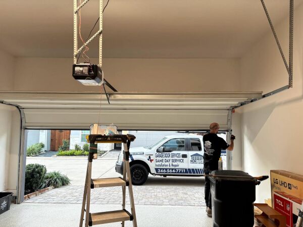 Professional Garage Door Repair Waverly St, Houston, TX