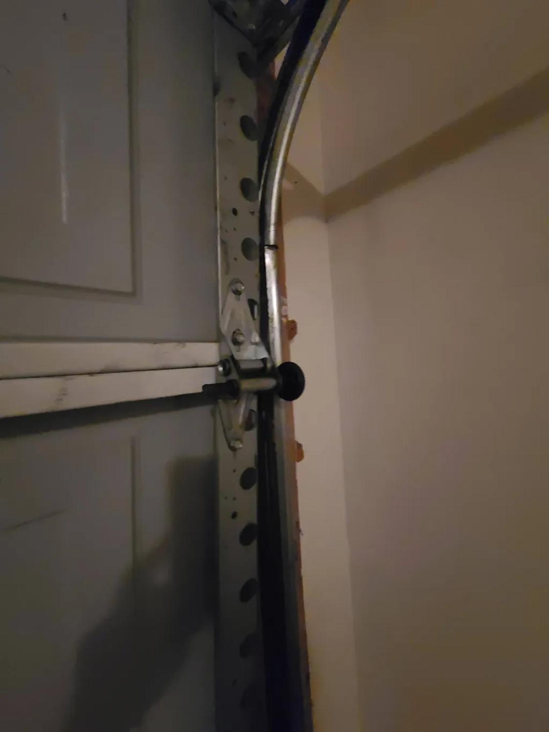 Local Garage Door Repair Charriton Dr, Houston, TX
